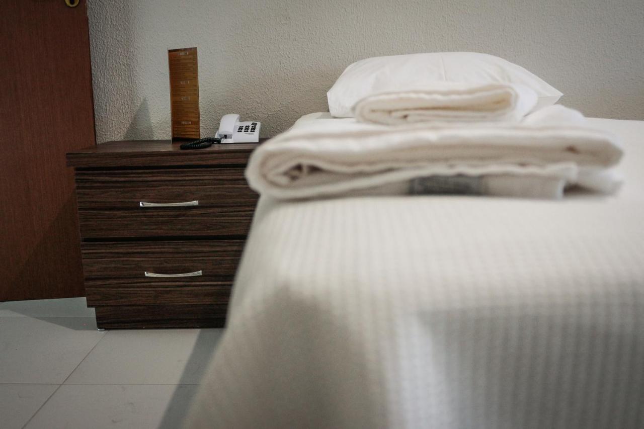 Ello Hotel Iguatu Екстер'єр фото